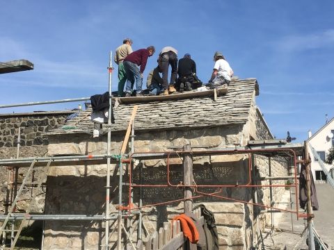 Stage lauze 2017.09 - C. Brière - on arrive au faitage